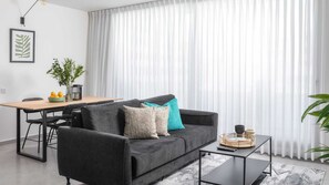 TV, offices - דירת סטודיו מרווחת במתחם סי סייד עם חניה פרטית -By Edomlux (Eilat)