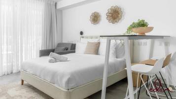 Escrivaninha, Wi-Fi, roupa de cama