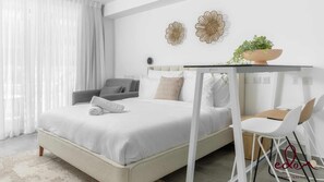 Bureau, Wi-Fi, draps fournis