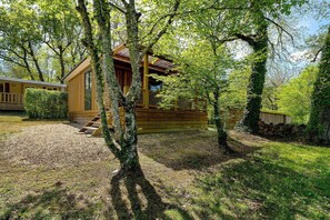Exterior - Chalet 'Morea 5 Personnes' with Shared Pool, Wi-Fi and Air Conditioning (ST MARTIAL DE NABIRAT)