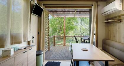 Chalet 'Morea 5 Personnes' avec Piscine Partagée, Wi-Fi et Climatisation