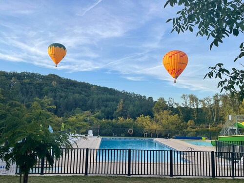 Chalet 'Morea 5 Personnes' avec Piscine Partagée, Wi-Fi et Climatisation