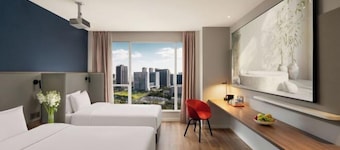 Holiday Inn Express GUIYANG IHG CENTURY CITY MALL by IHG
