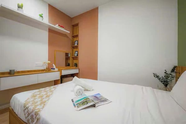 頂級套房, 1 間臥室, 可使用俱樂部酒廊, 泳池景觀 | 埃及棉床單、高級寢具、羽絨被、Select Comfort 床墊