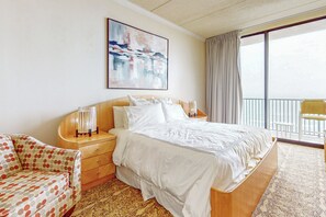 3 habitaciones, tabla de planchar con plancha, internet y ropa de cama 
