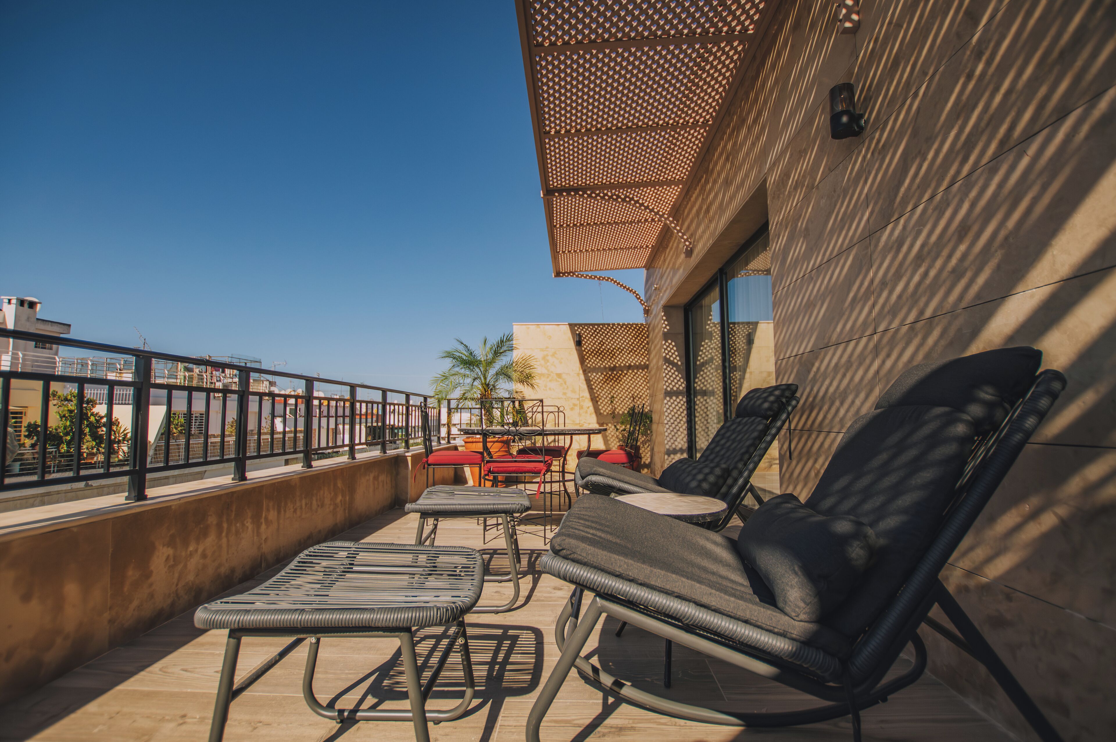 Chambre Exécutive Double ou avec lits jumeaux | Literie de qualité supérieure, lits bébé (gratuits), Wi-Fi gratuit