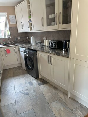 Room, 1 Bedroom | Laundry - Room-haven Only Single Room (Dagenham)