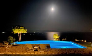 Pool - Villa Pelagos & guest house, undoubtedly has one of the best views in Corfu. (Corfu)