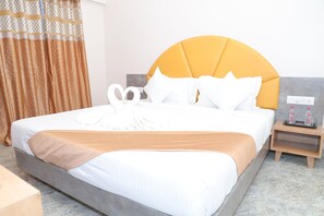 Deluxe Double Room | Desk, free WiFi