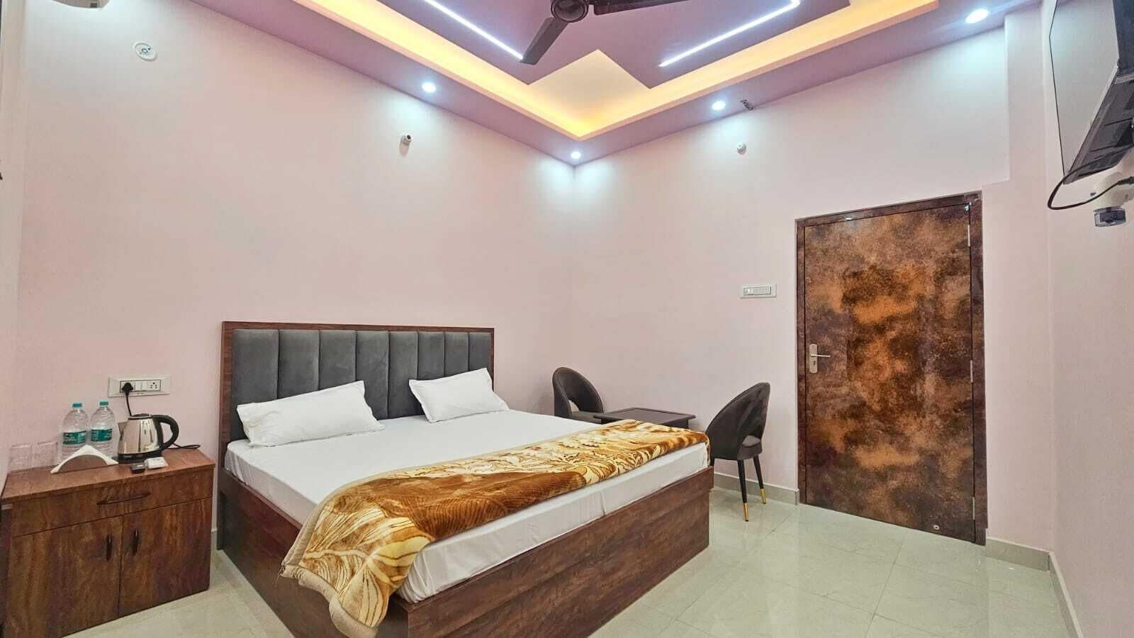 Quarto luxo | Camas extras/dobráveis (sobretaxa), Wi-Fi de cortesia, roupa de cama