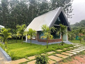Interior entrance - RG The Grand Haven Resort (Chikkamagaluru)
