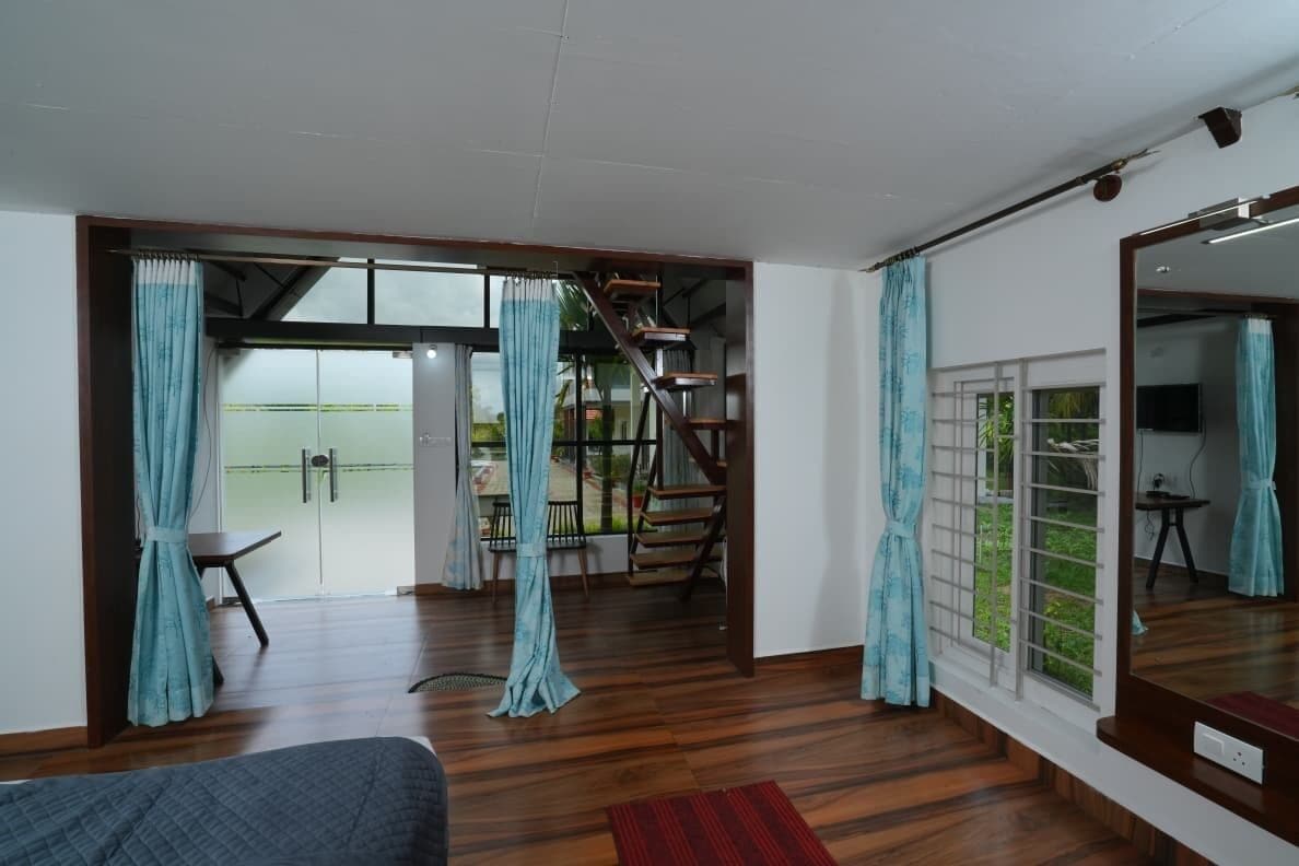 行政雙人房 | 書桌、遮光窗簾/窗簾、床單