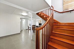 Interior - Charming Coastal Home in South Mackay (South Mackay)