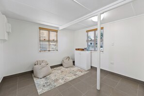 Interior - Charming Coastal Home in South Mackay (South Mackay)