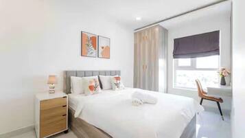 Presidential Suite, 2 Bedrooms, Club Lounge Access, City View | Egyptian cotton sheets, premium bedding, down comforters