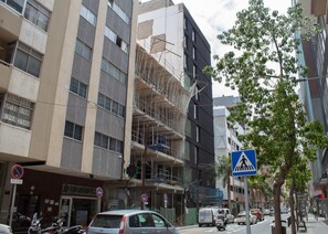 Exterior - Apartment in Las Palmas Near Playa de Las Canteras (Las Palmas de Gran Canaria)