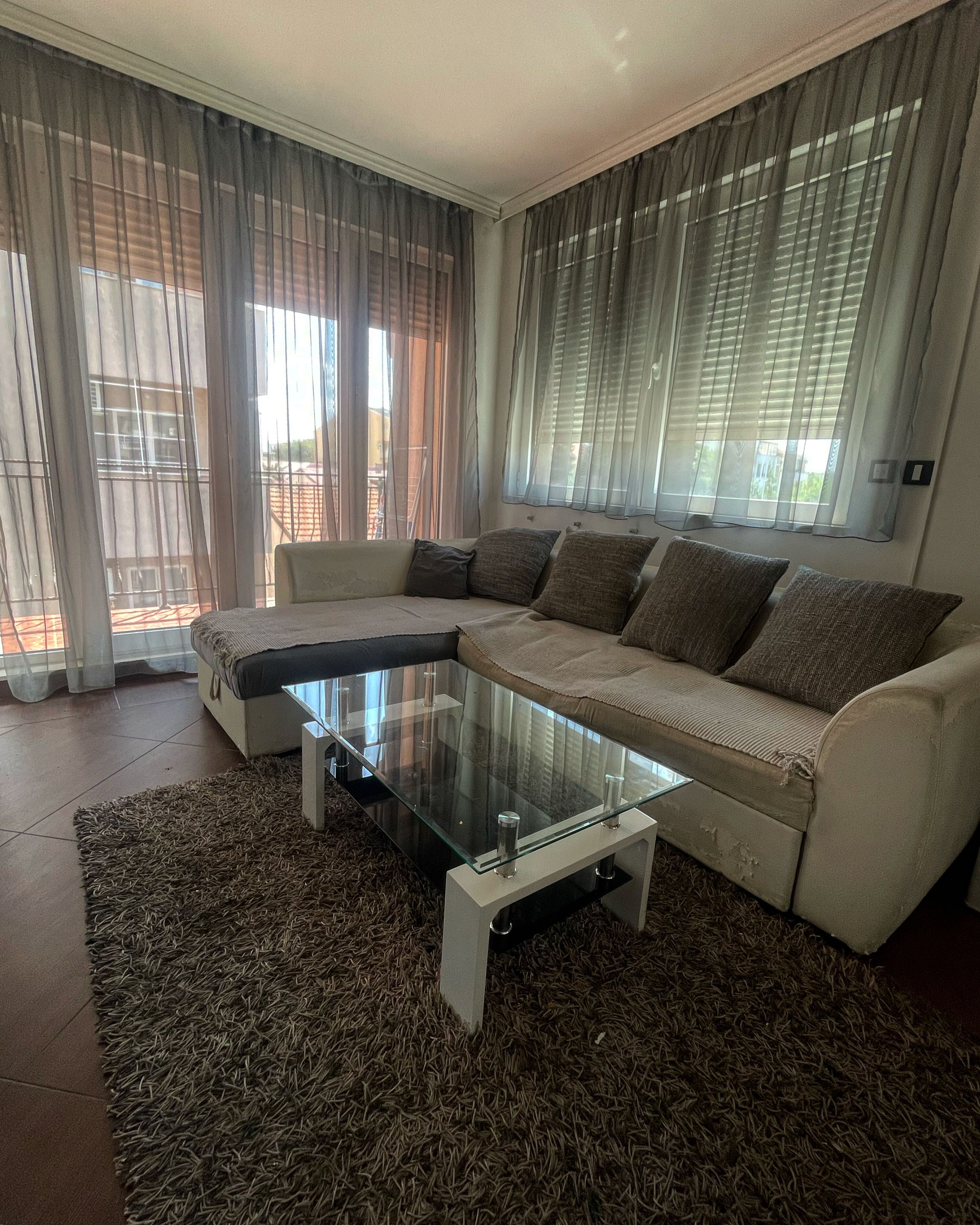 Appartamento Deluxe, patio, vista giardino | Area soggiorno