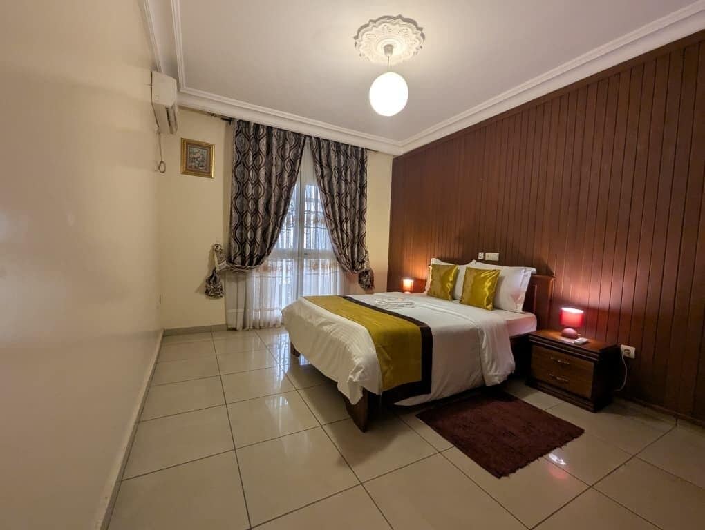 Appartamento Deluxe, balcone | Con stile personalizzato, con arredamento individuale, una scrivania