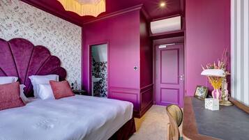 In-room safe, blackout curtains, soundproofing, free WiFi