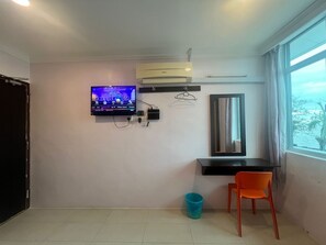 Habitación doble Deluxe | Escritorio, wifi gratis y ropa de cama