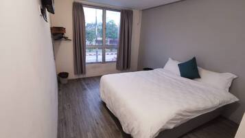Deluxe Double Room | Free WiFi, bed sheets