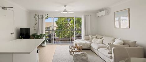 Apartment, 2 Bedrooms, Balcony | Living area