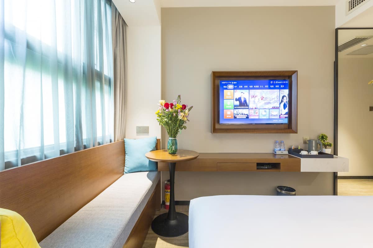 슈피리어 더블룸, 하우스키핑, 시내 전망 | 노트북 작업 공간, 무료 WiFi