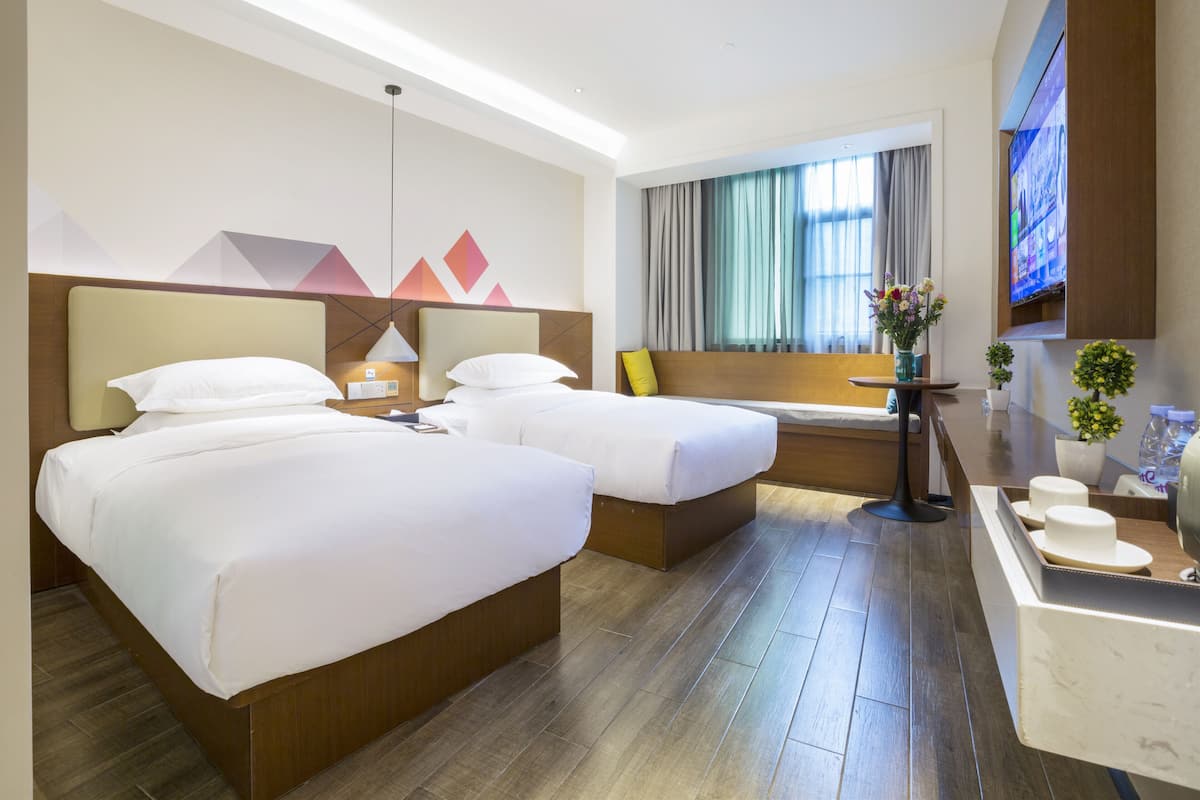 스탠다드 트윈룸, 하우스키핑, 시내 전망 | 노트북 작업 공간, 무료 WiFi