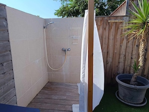 Property grounds - St Cyprien superb 4-bedroom villa with swimming pool (Saint-Cyprien)