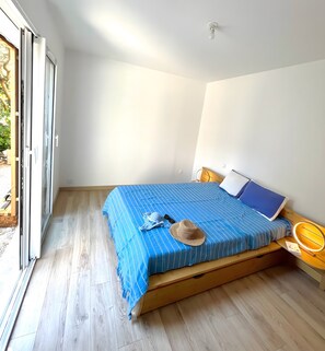 Bügeleisen/Bügelbrett, WLAN, Bettwäsche