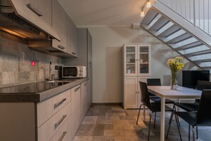 Fridge, microwave, dishwasher, coffee/tea maker - Loft Tramvai by Wonderful Italy (Torino)