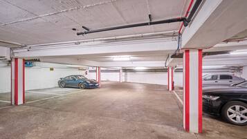 Parken ohne Service (20 EUR pro Tag)