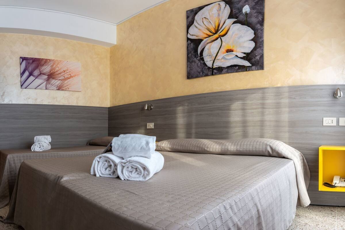 In-room safe, iron/ironing board, free WiFi