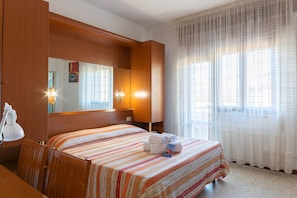 In-room safe, iron/ironing board, free WiFi - HOTEL LAURA (Ca' Ballarin)