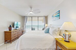 3 bedrooms, iron/ironing board, Internet, bed sheets - 10th-Floor 3BR w/ Balcony: Suntide III - Unit 1006 (South Padre Island)