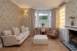 Living area - Hidden Secrets, by Veeve (London)