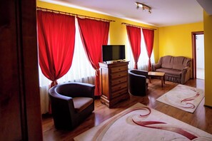 Double Room | Laptop workspace, iron/ironing board, free WiFi