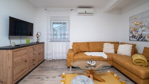 Living area - Apartman Sabina 2 by Villas Guide (Fažana)