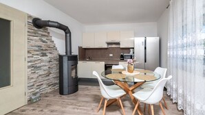 Private kitchen - Apartman Sabina 2 by Villas Guide (Fažana)