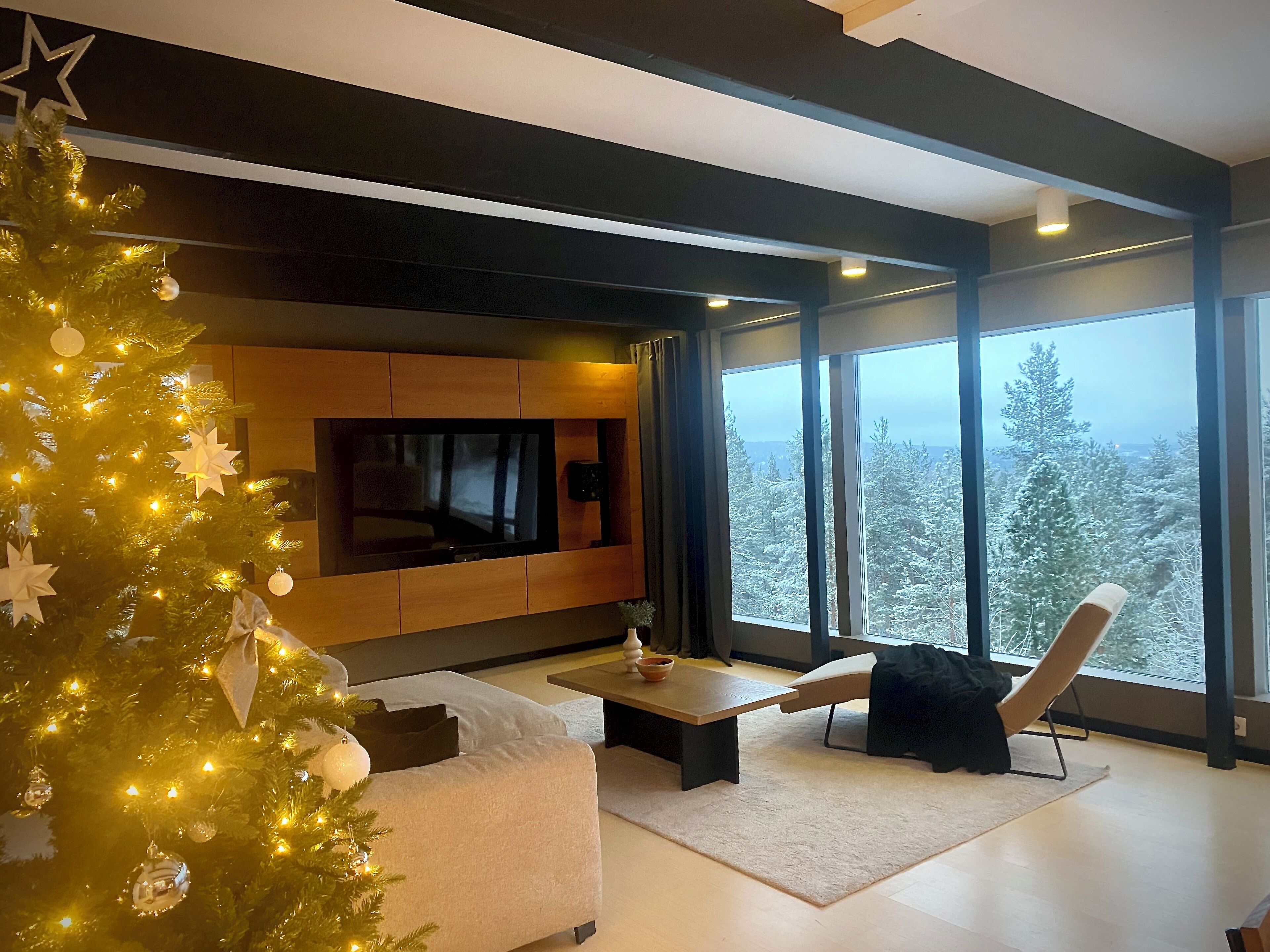 Smart-TV og stereoanlegg