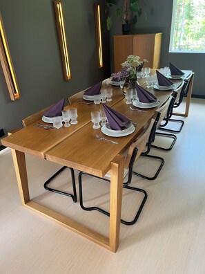 Dining - Hillside Polar Villa, a unique and peaceful villa in the heart of Lapland (Rovaniemi)