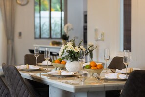 Huvila (2 Bedrooms) | Sisätilat