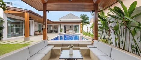 Design Villa, 2 Bedrooms, Private Pool, Pool View | Lanai