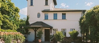 Turmvilla Werder - Historic vacation home with garden, Havel view & bathing jetty