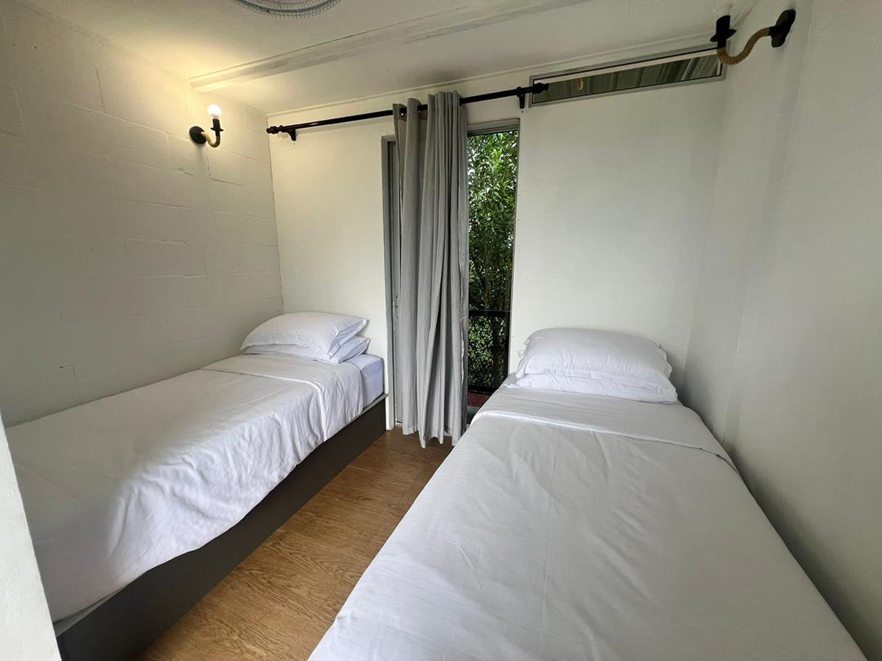 Desk, free WiFi, bed sheets