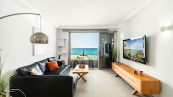 Departamento, balcón, vista a la playa | Interior