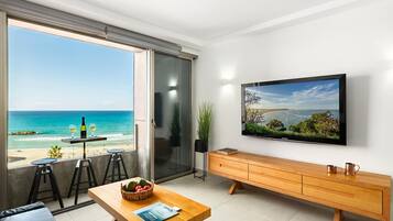 Departamento, balcón, vista a la playa | Interior