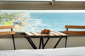 Interior - Haifa Beachside Stay by Sea N' Rent (Haifa)
