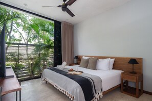 1 bedroom, desk, iron/ironing board, travel cot - Modern Studio Retreat with Rooftop Pool and Tulum Downtown Nearby (Tulum)