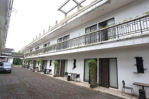 Interior entrance - King Stone Hotel By ARBA (Bekasi)